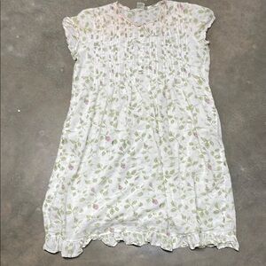 Women’s Nightgown.  Floral.